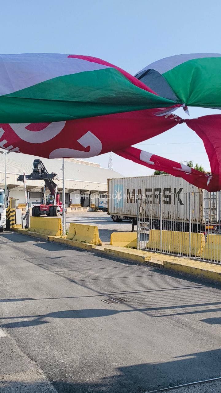 Italia: ⚡️🇮🇹🇵🇸🔥Questa mattina lavoratori e attivisti hanno bloccato l’hu... 3